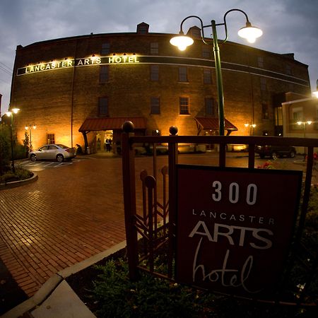 Lancaster Arts Hotel Екстериор снимка