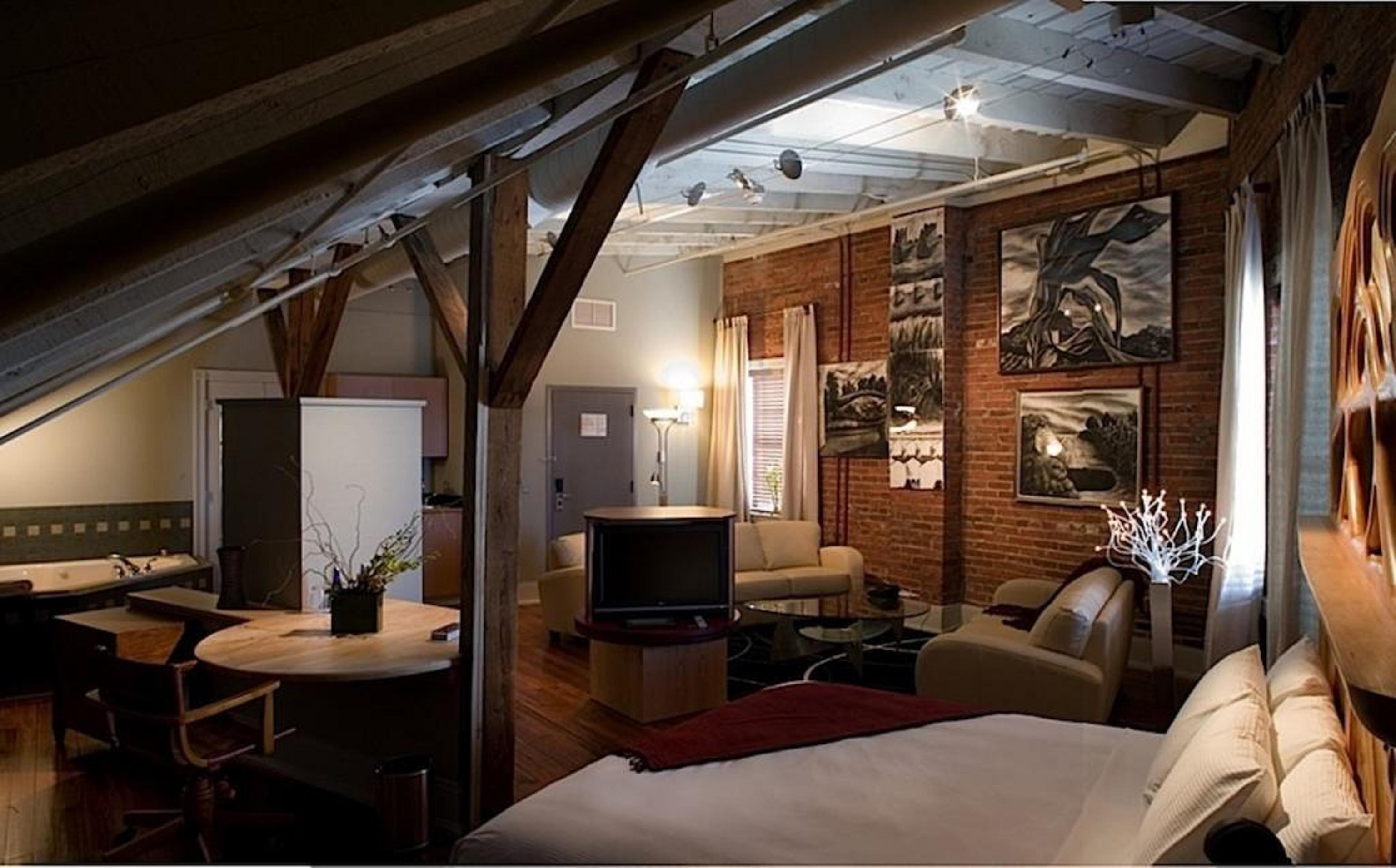 Lancaster Arts Hotel Екстериор снимка