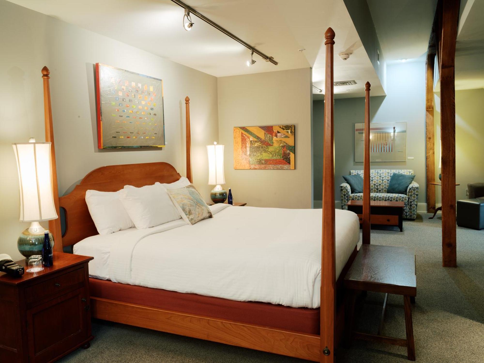Lancaster Arts Hotel Екстериор снимка