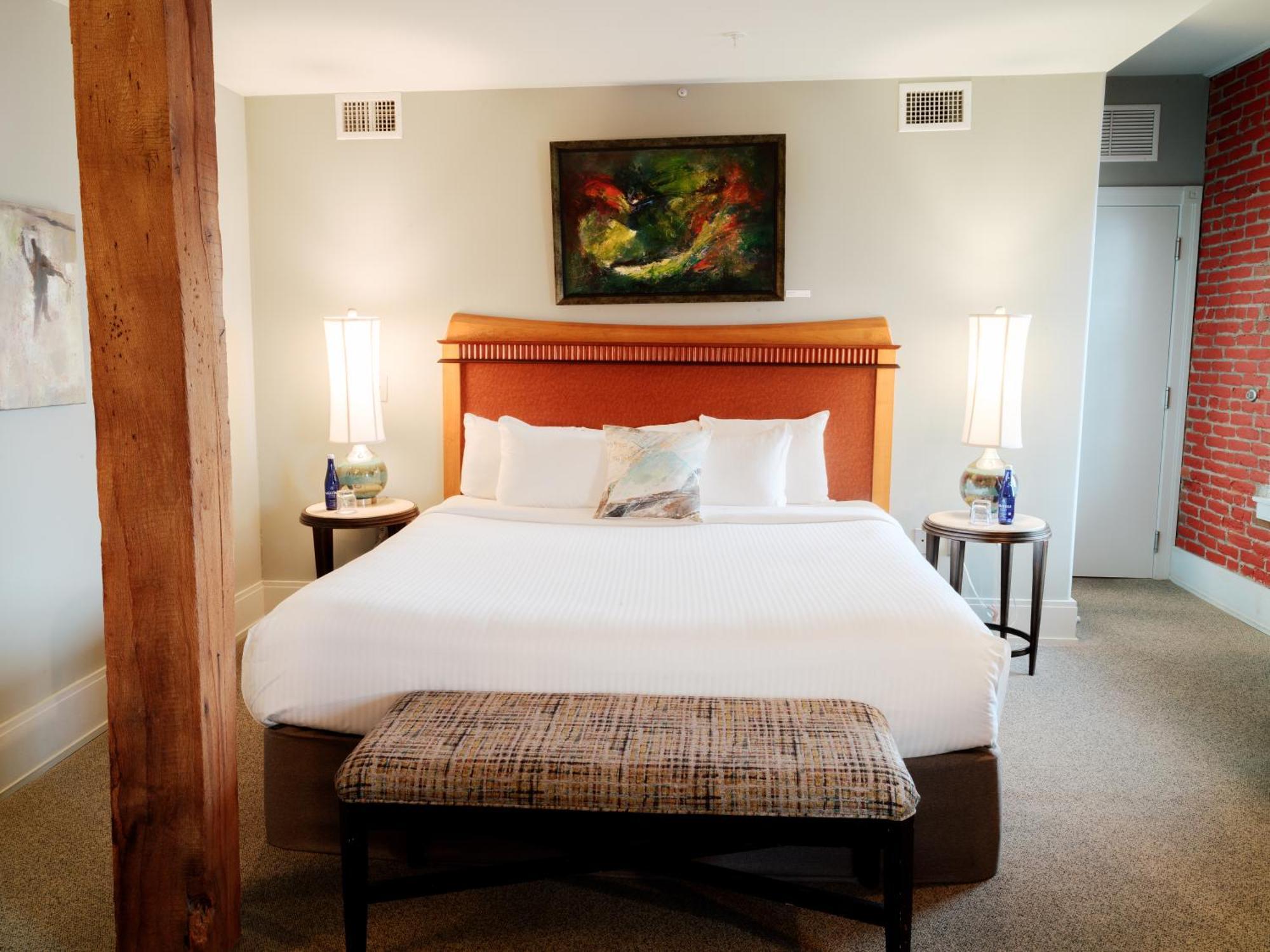 Lancaster Arts Hotel Екстериор снимка