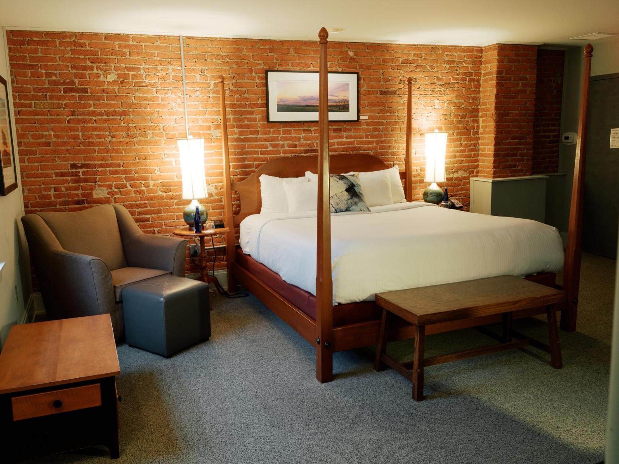 Lancaster Arts Hotel Екстериор снимка